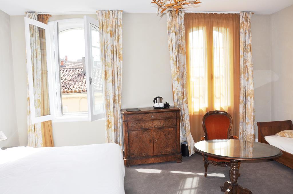 Hotel De France 오슈 객실 사진